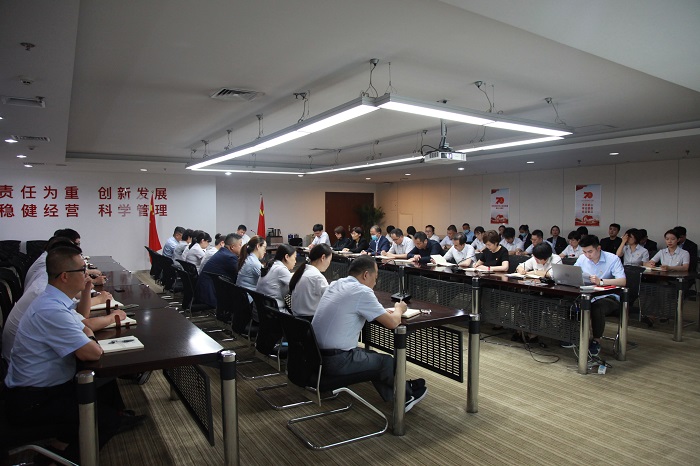 1606731542799369.jpeg 党总支书记讲党课.jpg
